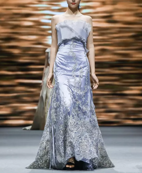 GRACE Signature Gown